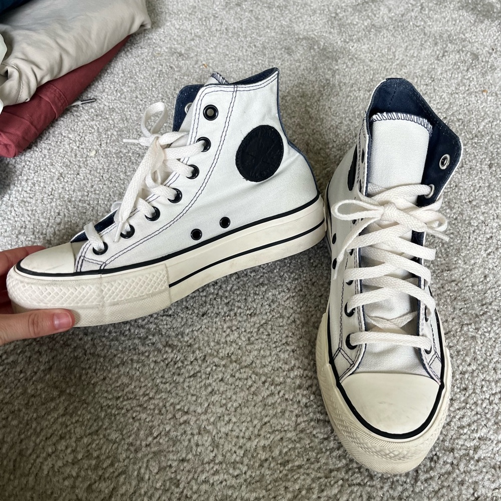 Platform Converse High tops, white with blue & black accents